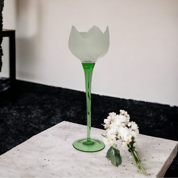 Pair of Vintage Italian Glass Tulip Candle Holders Vases - Picture 2 of 4